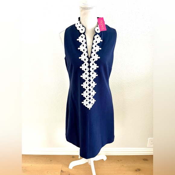 Lilly Pulitzer Dresses & Skirts - Lilly Pulitzer Navy Calista Dress with White Trim